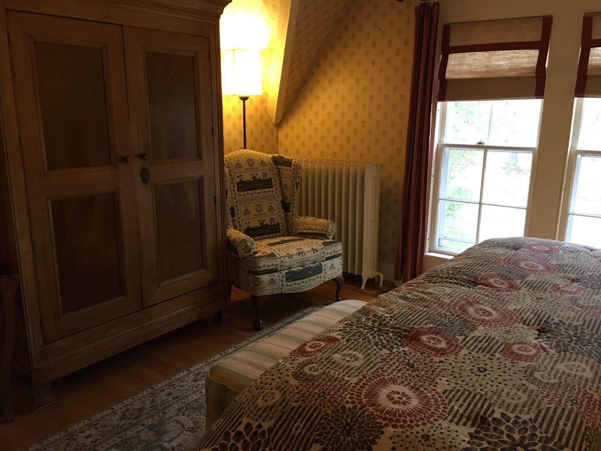 Dreamhouse Country Inn Bristol Bagian luar foto